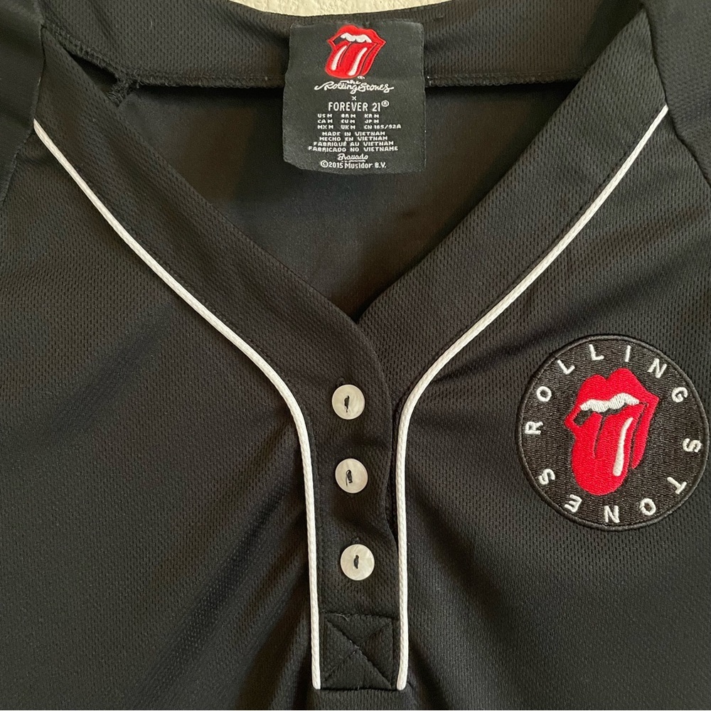 The Rolling Stones x Forever 21 Jersey Shirt Black Sz Medium - Picture 4 of 9